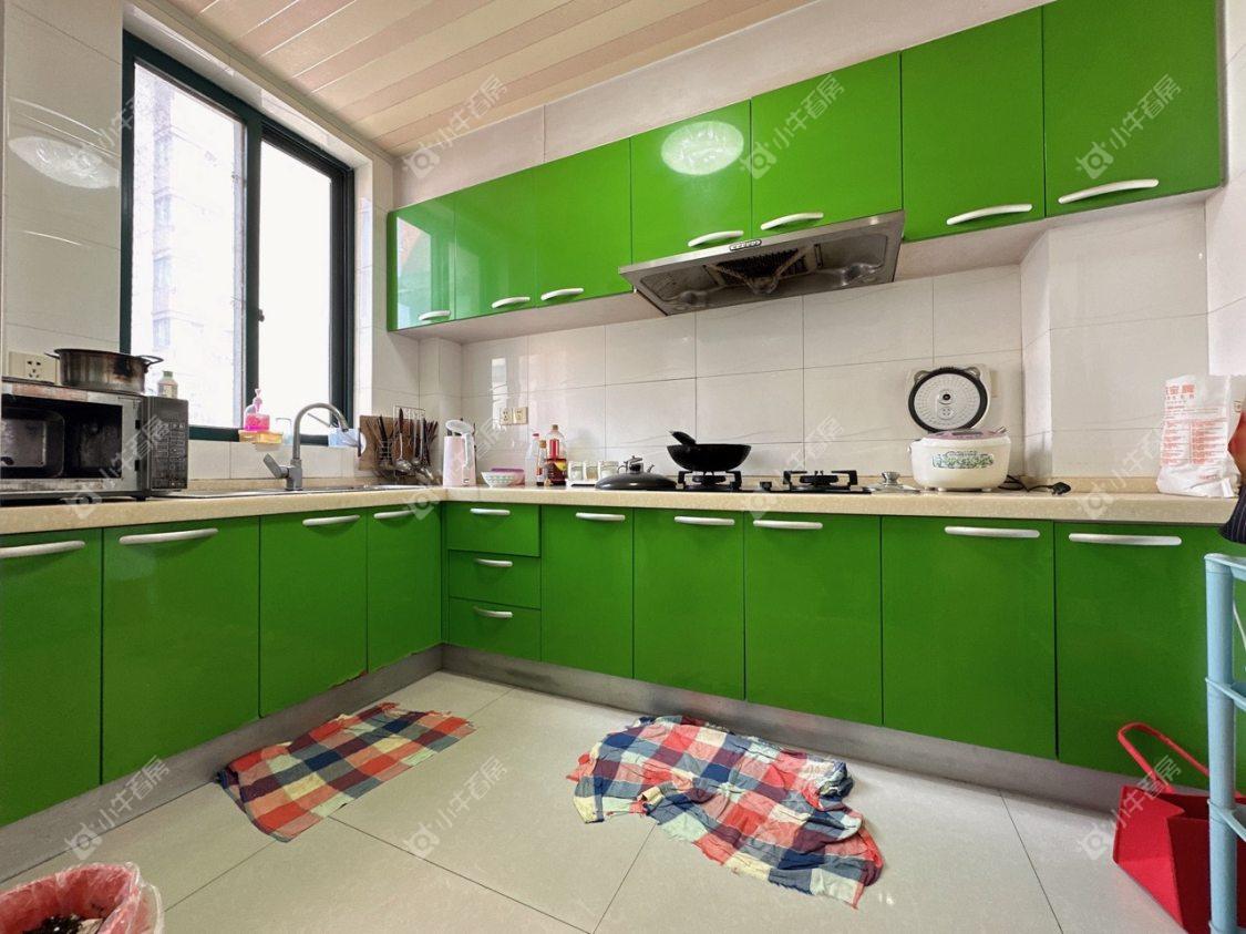 镇江欧洲城在售二手房源室内图_小牛看房