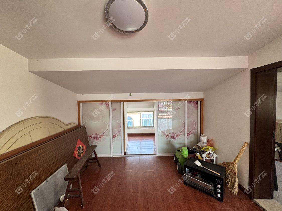 镇江锦湖新村在售二手房源室内图_小牛看房