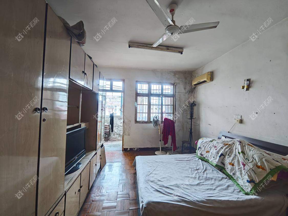 镇江华阳路在售二手房源室内图_小牛看房