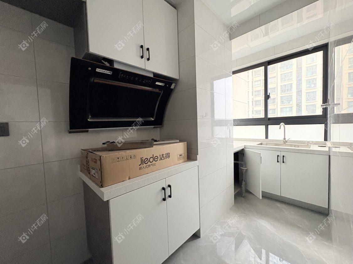 镇江荣城国际一期在售二手房源室内图_小牛看房