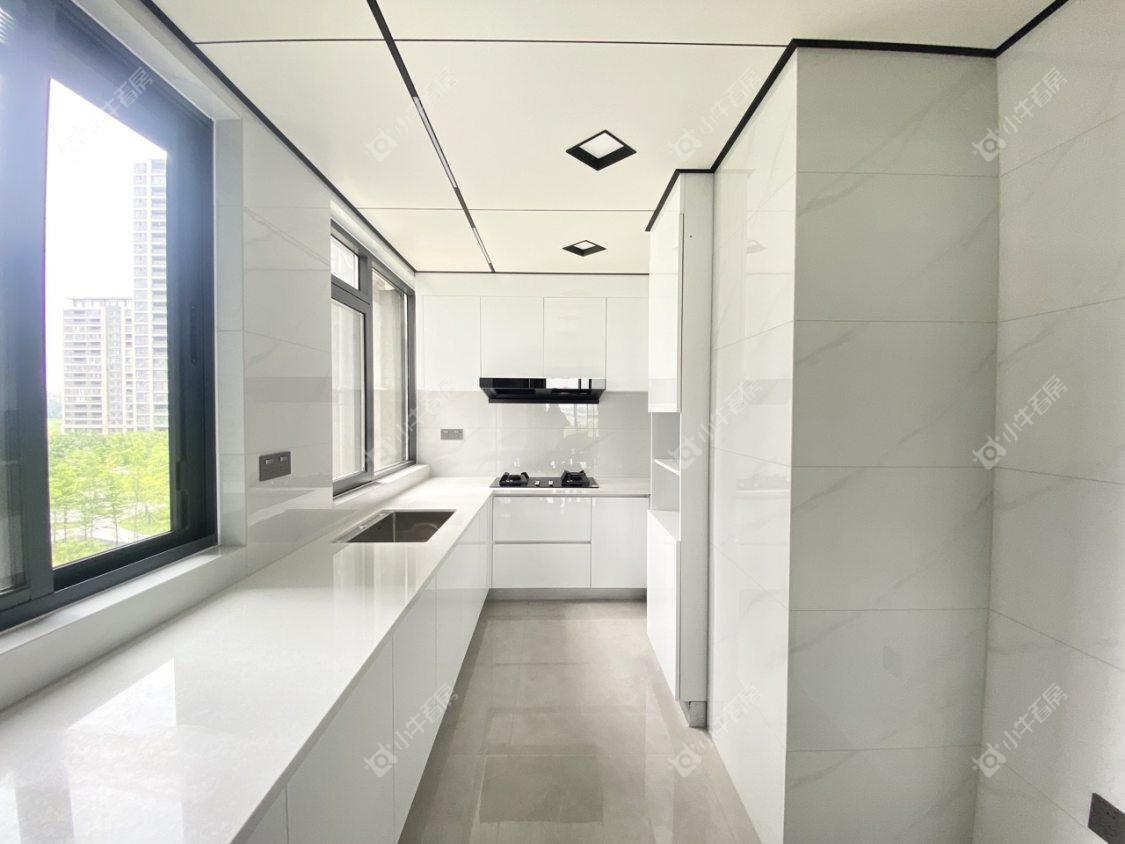 镇江融创华南映在售二手房源室内图_小牛看房