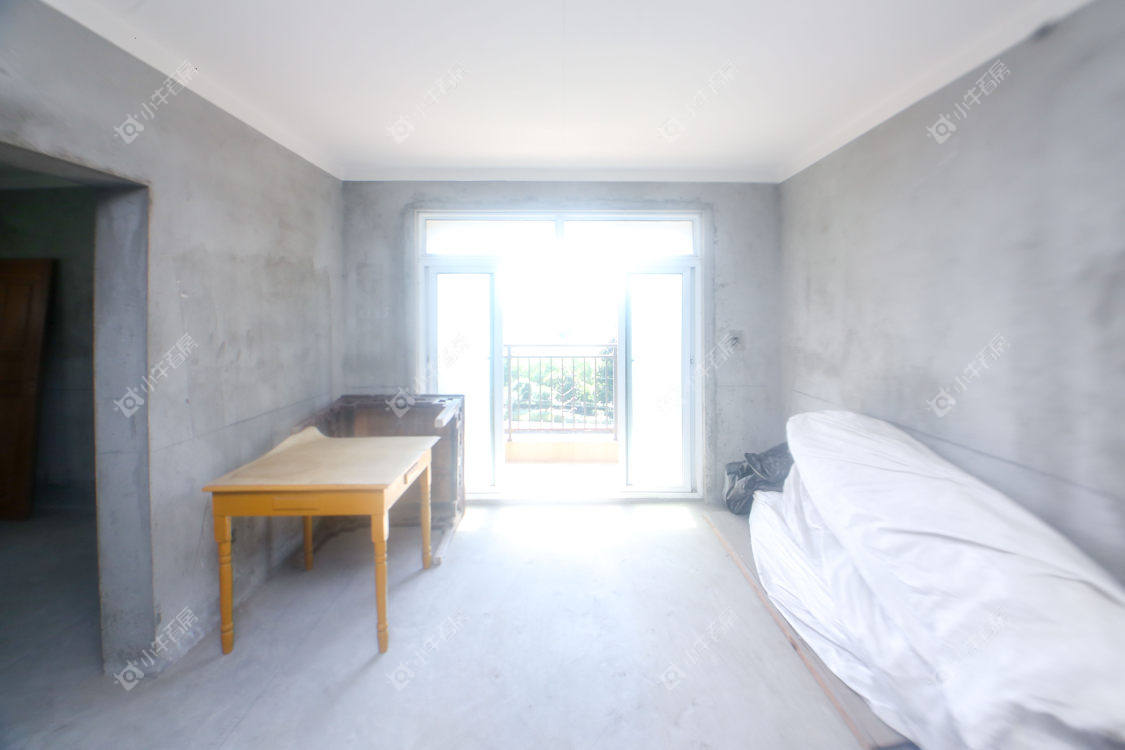 镇江美亚华悦在售二手房源室内图_小牛看房