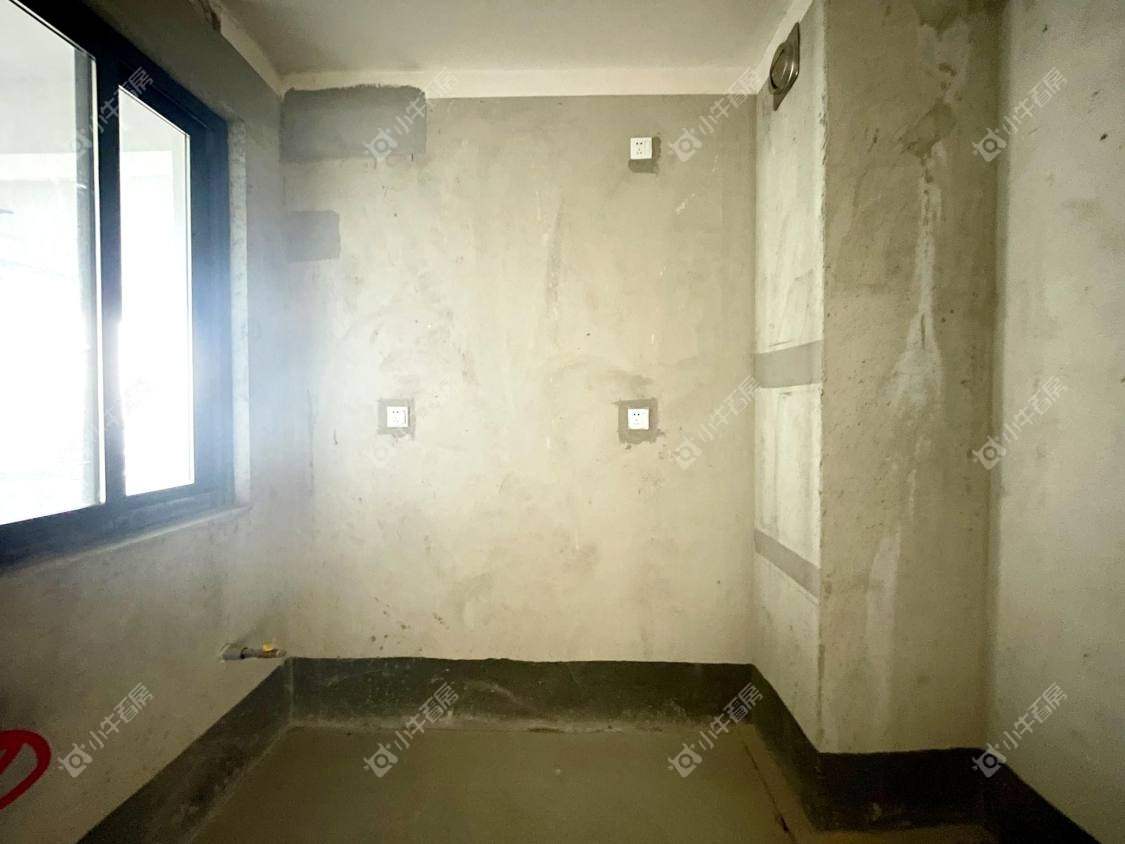 镇江融创华南映在售二手房源室内图_小牛看房