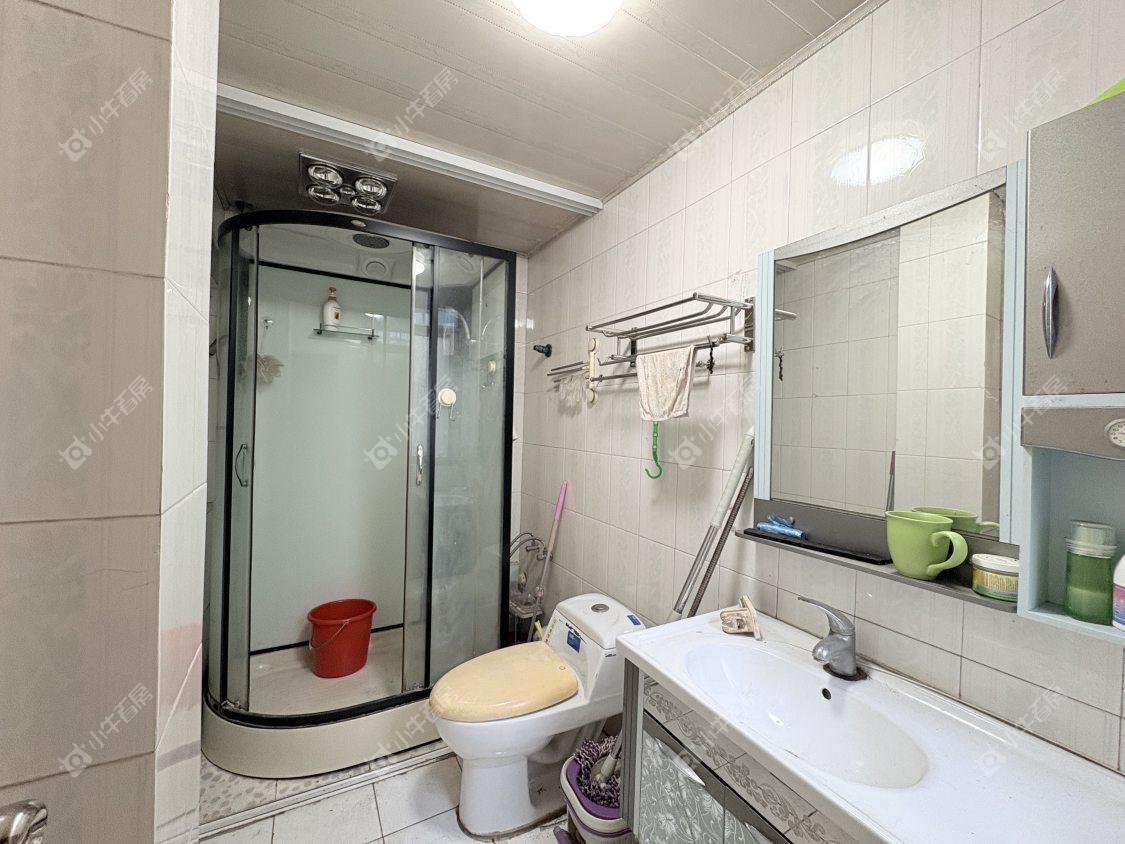 镇江龙凤新村在售二手房源室内图_小牛看房