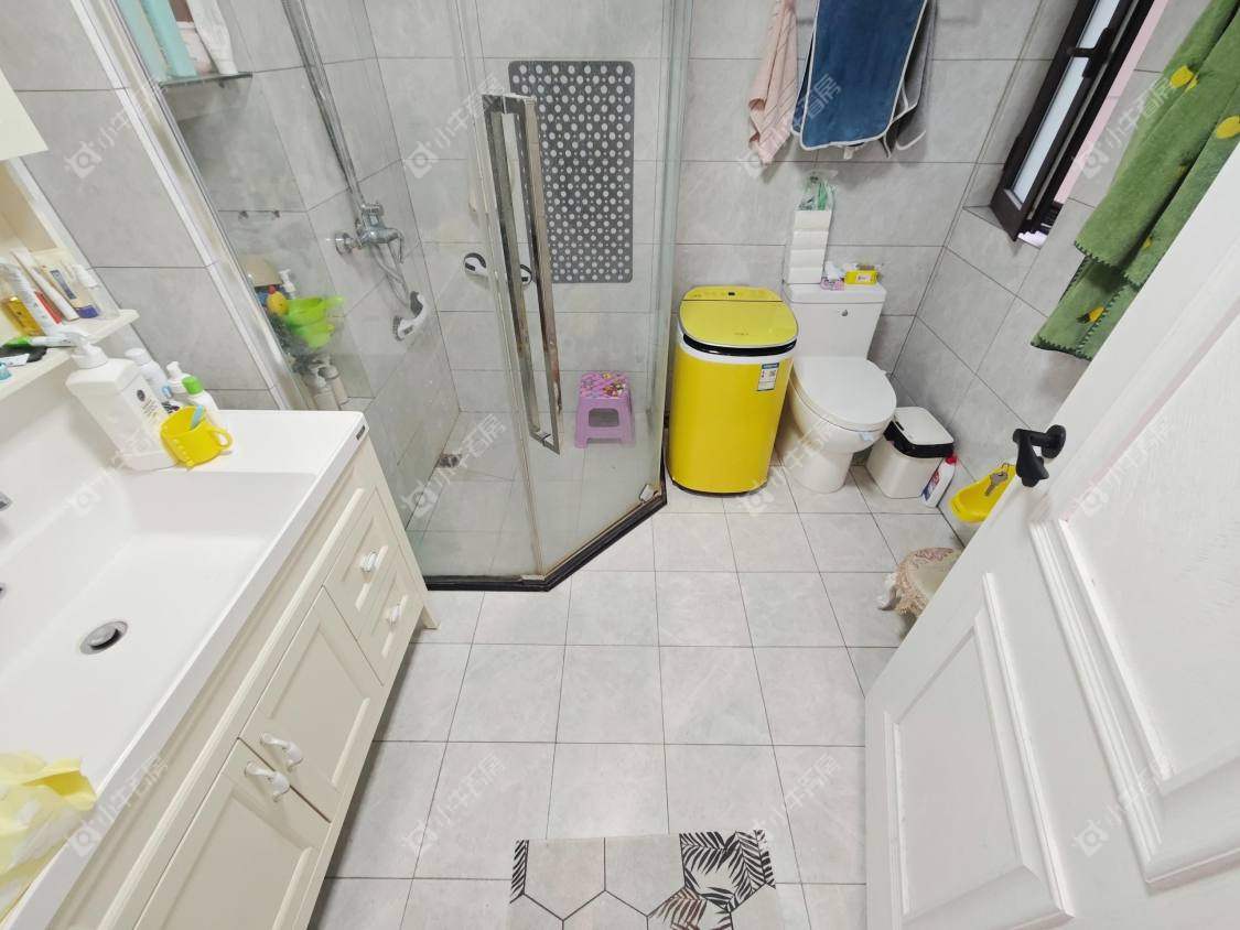 镇江滨河凤凰城在售二手房源室内图_小牛看房