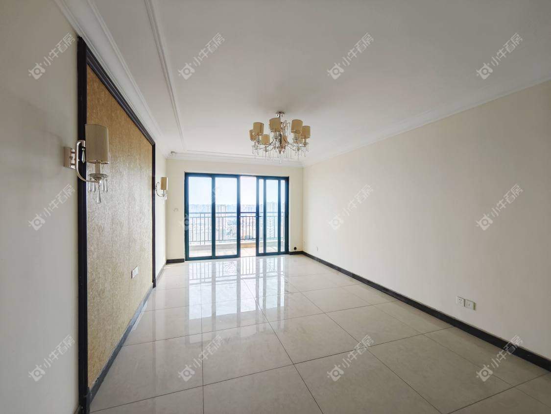 镇江恒大城在售二手房源室内图_小牛看房