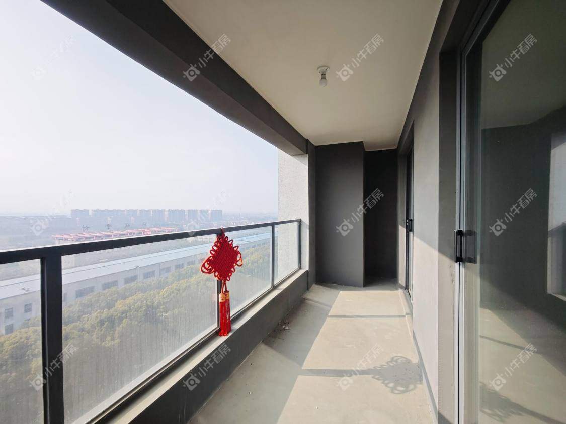 镇江融创华南映在售二手房源室内图_小牛看房