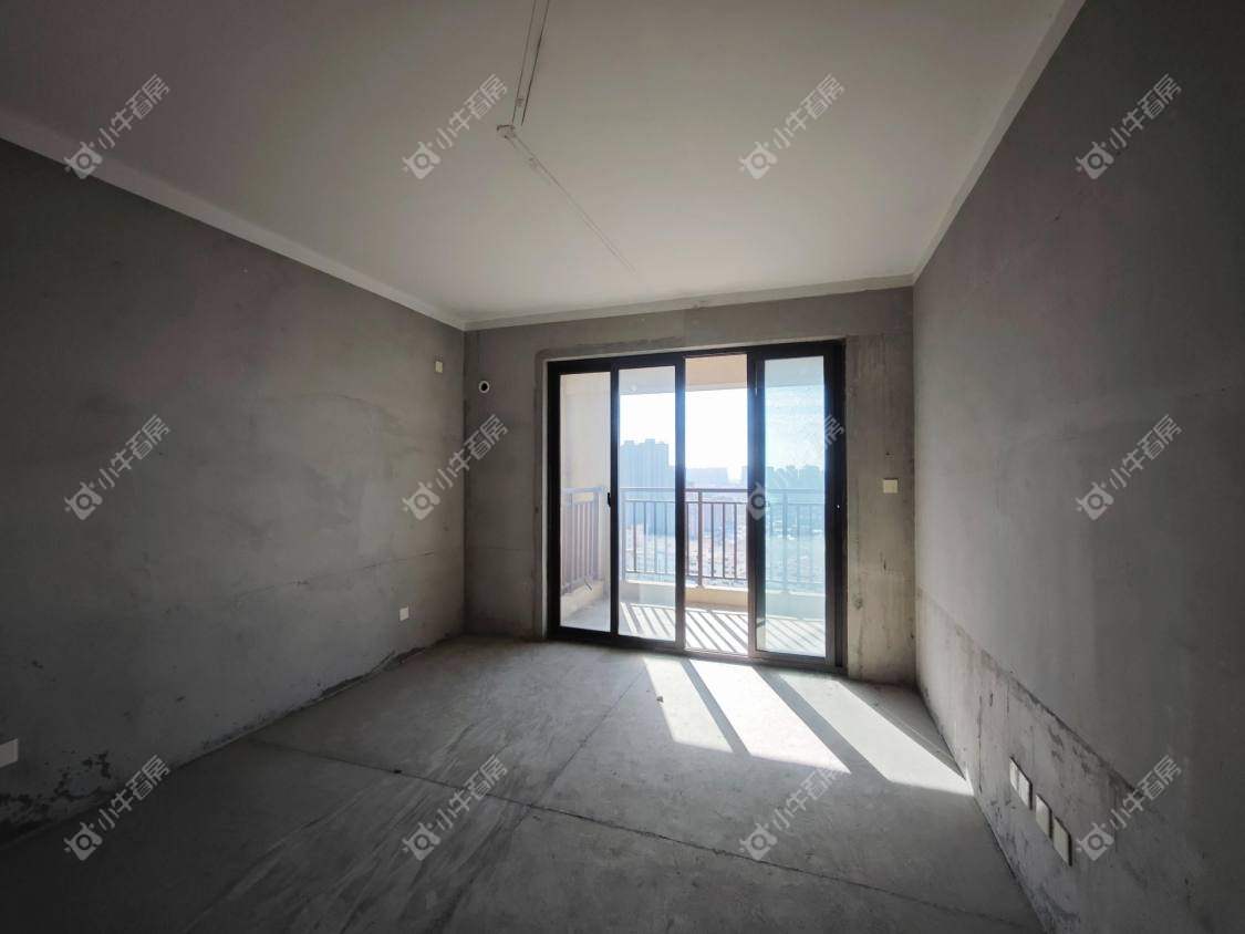 镇江荣城国际（中央公馆）在售二手房源室内图_小牛看房