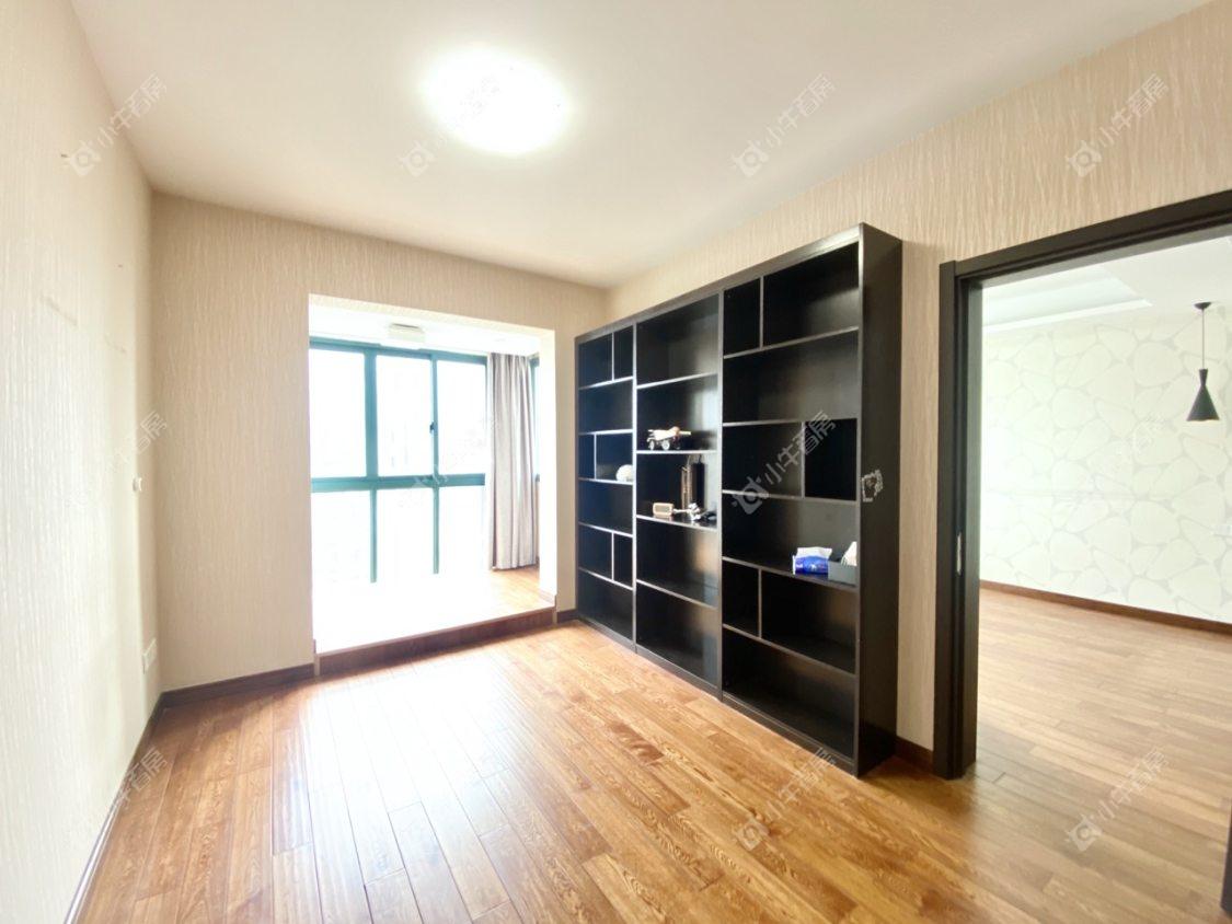 镇江东方盛世在售二手房源室内图_小牛看房