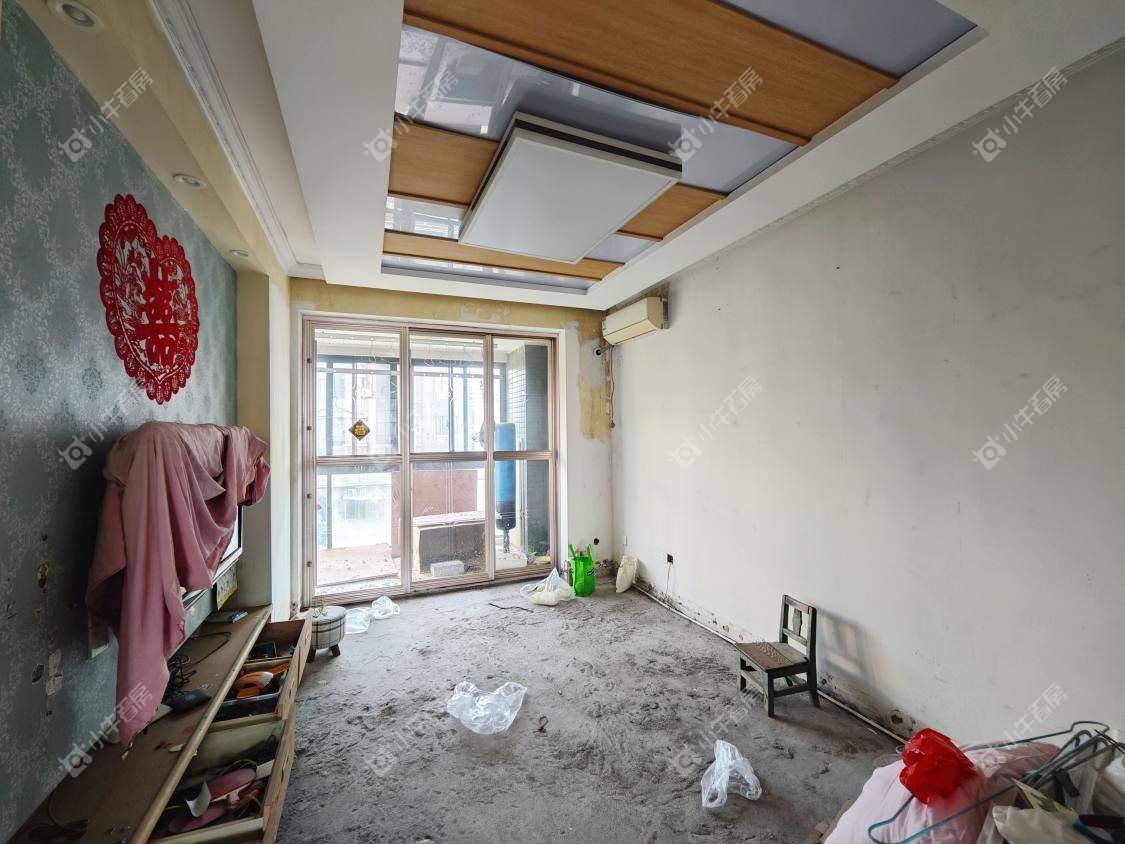 镇江开泰苑在售二手房源室内图_小牛看房