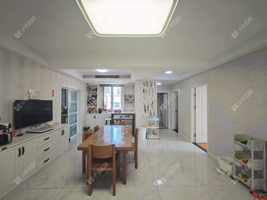 镇江南门花园在售二手房源室内图_小牛看房