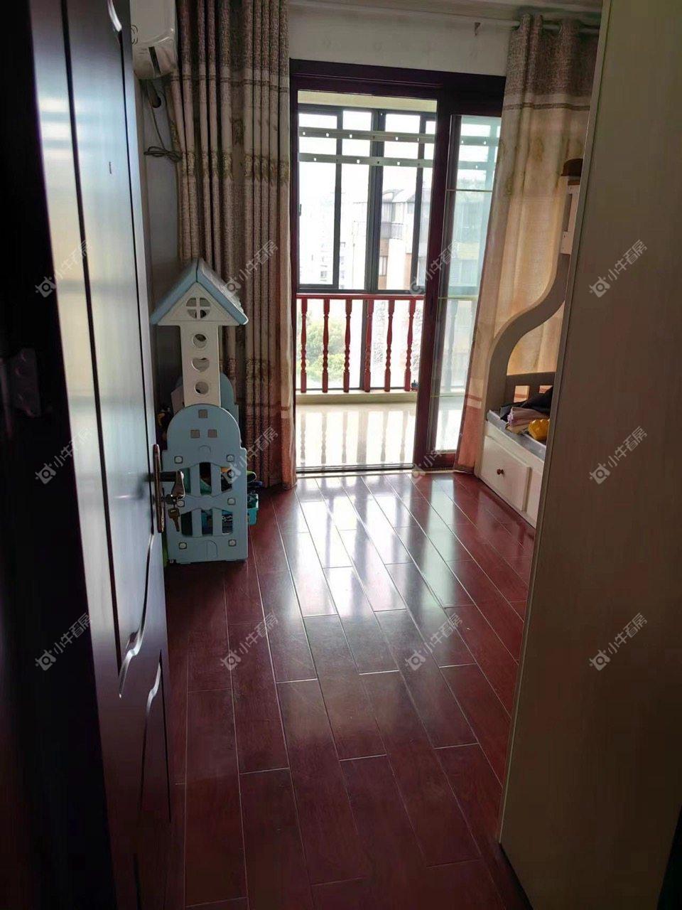 镇江华都锦城在售二手房源室内图_小牛看房