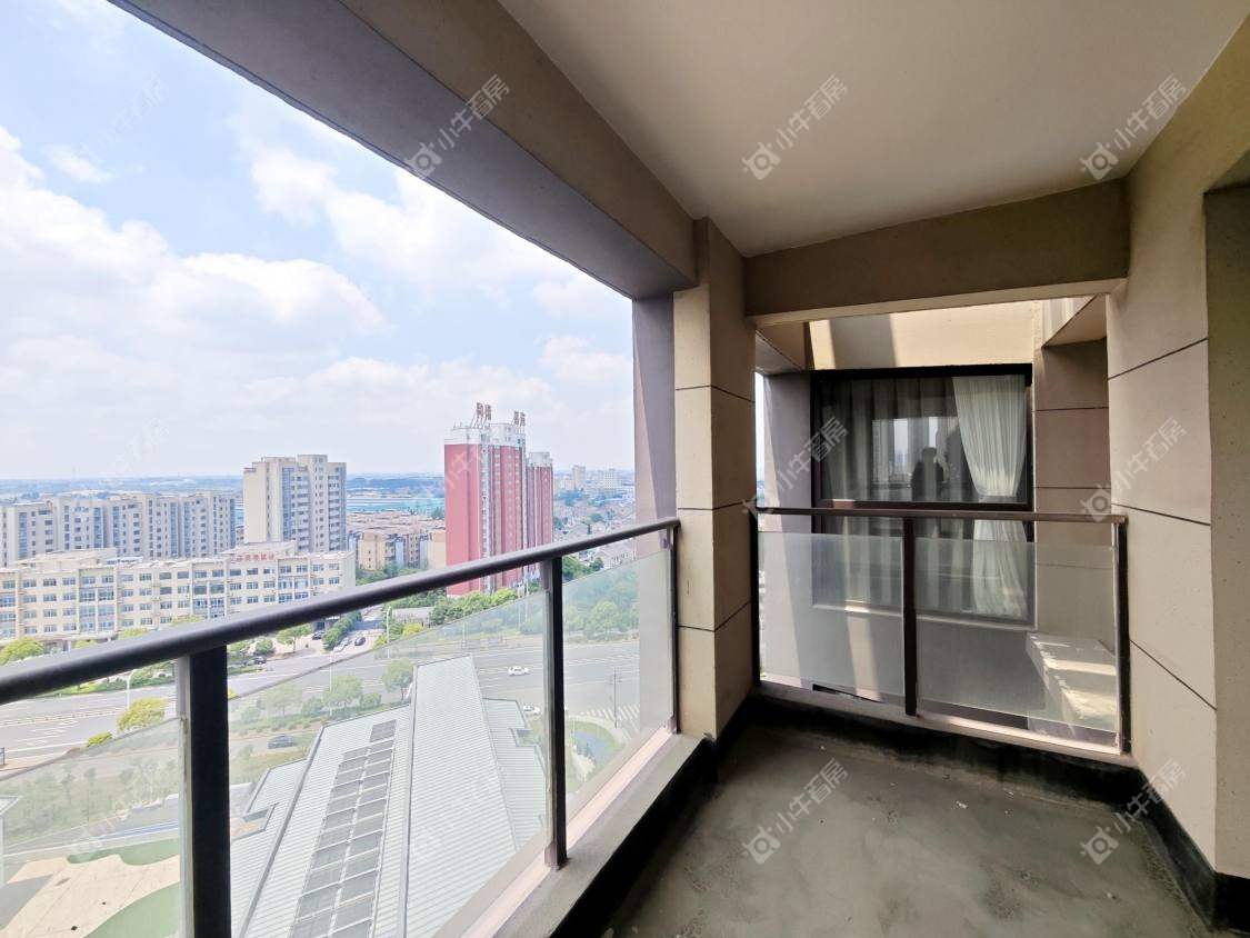 镇江滨河凤凰城在售二手房源室内图_小牛看房