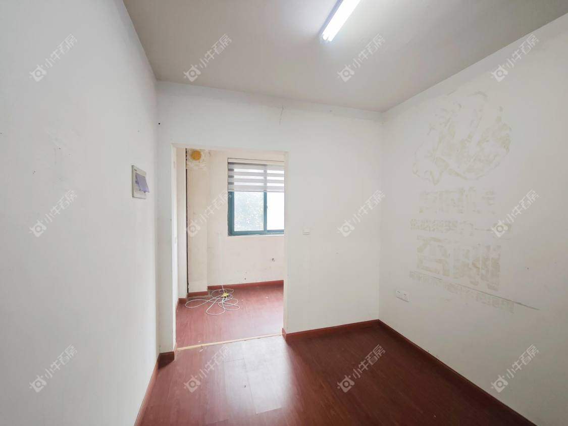 镇江碧水兰庭在售二手房源室内图_小牛看房