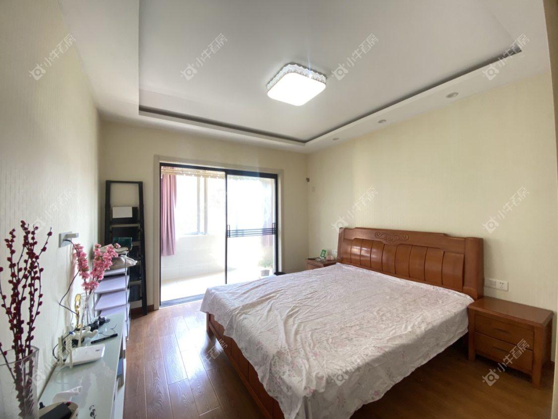 镇江万善园一村在售二手房源室内图_小牛看房