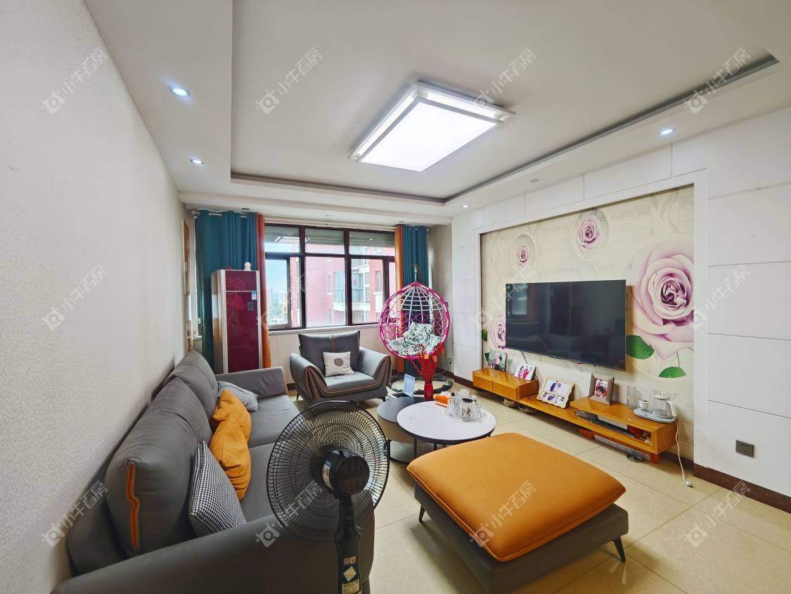 镇江天波城在售二手房源室内图_小牛看房