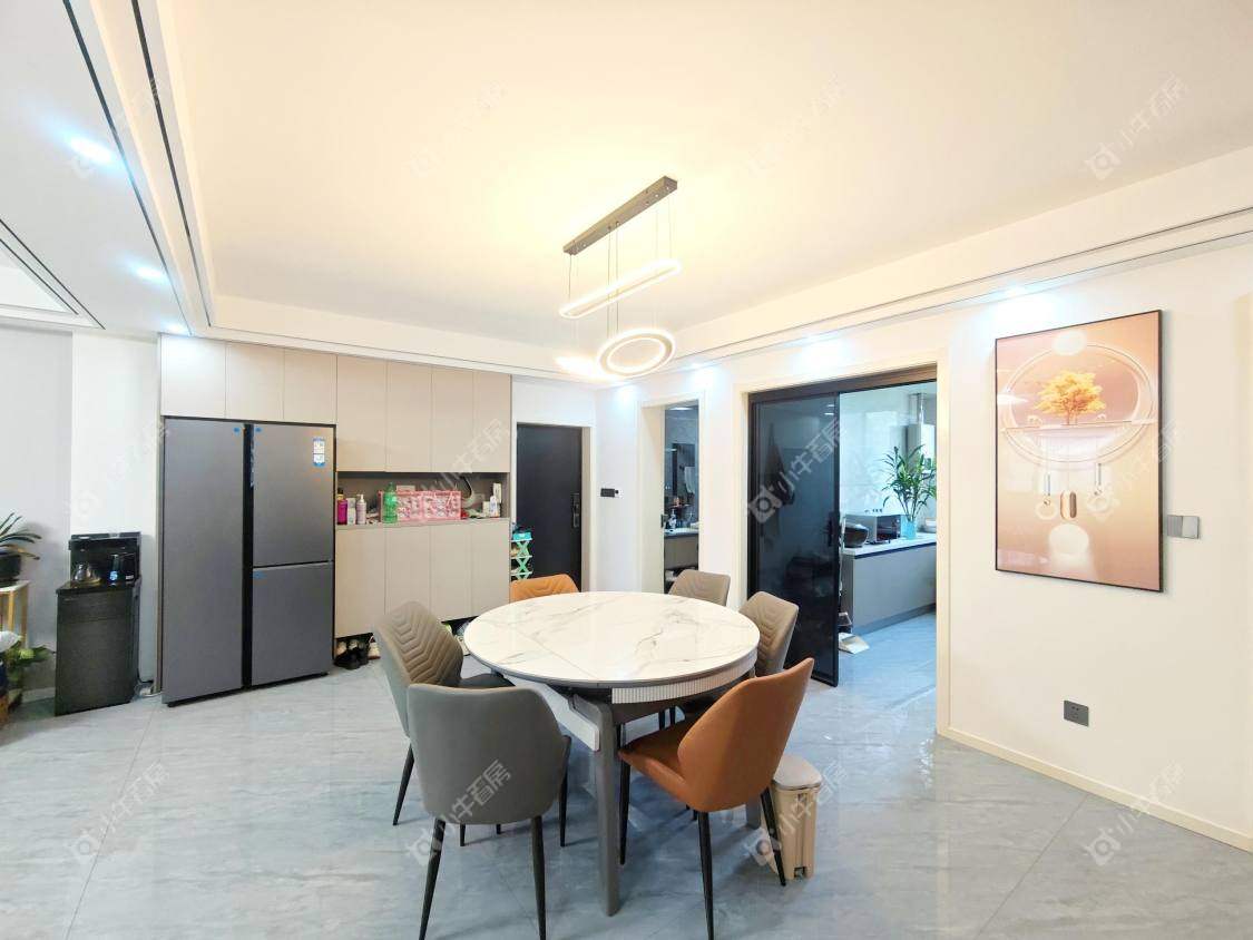 镇江中山商城在售二手房源室内图_小牛看房