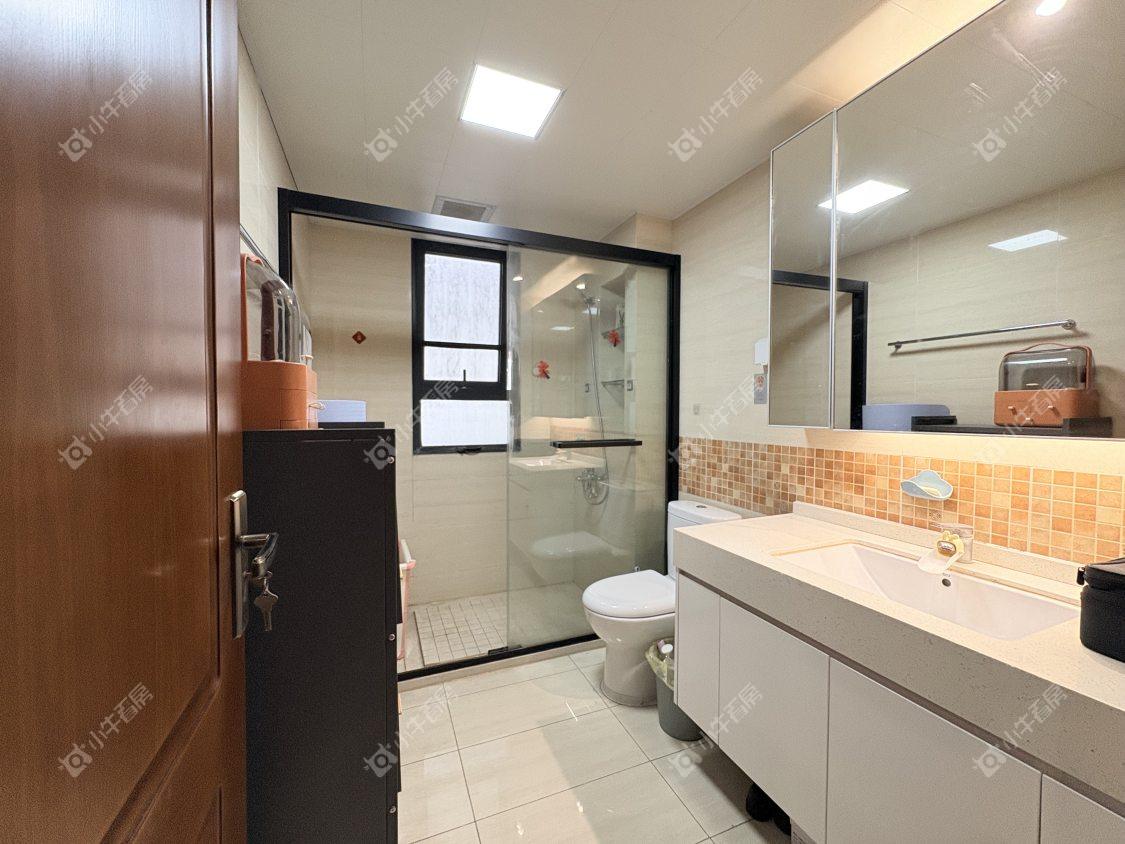 镇江万善上院在售二手房源室内图_小牛看房