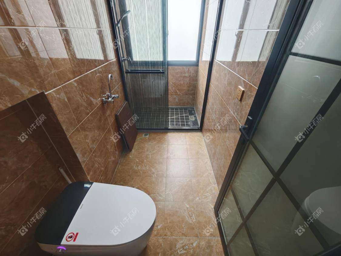 镇江凤美新村在售二手房源室内图_小牛看房