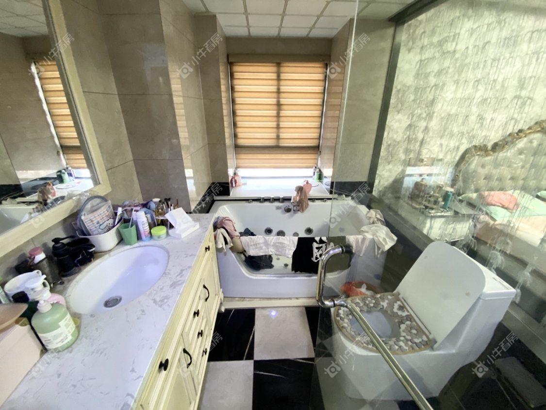 镇江荣城国际一期在售二手房源室内图_小牛看房