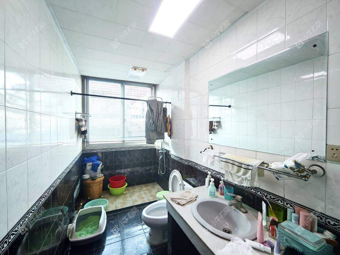 镇江商业街在售二手房源室内图_小牛看房