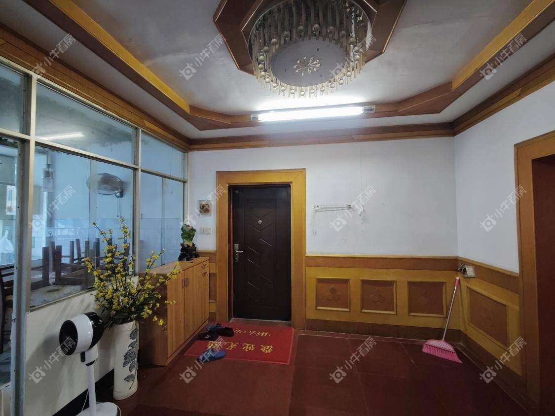 镇江玉泉小区在售二手房源室内图_小牛看房