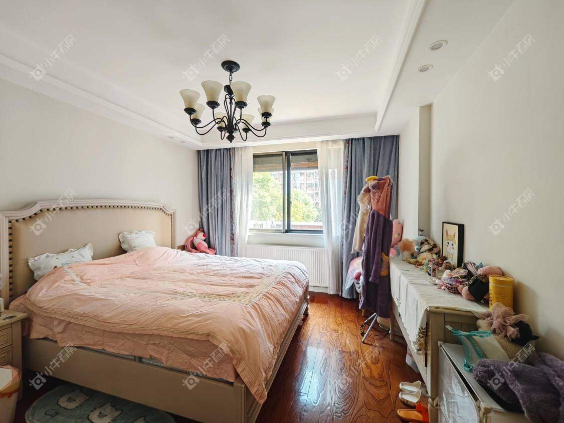 镇江世纪豪都在售二手房源室内图_小牛看房