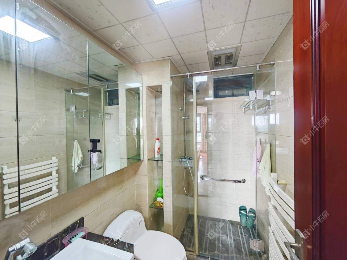 镇江凤凰国际在售二手房源室内图_小牛看房