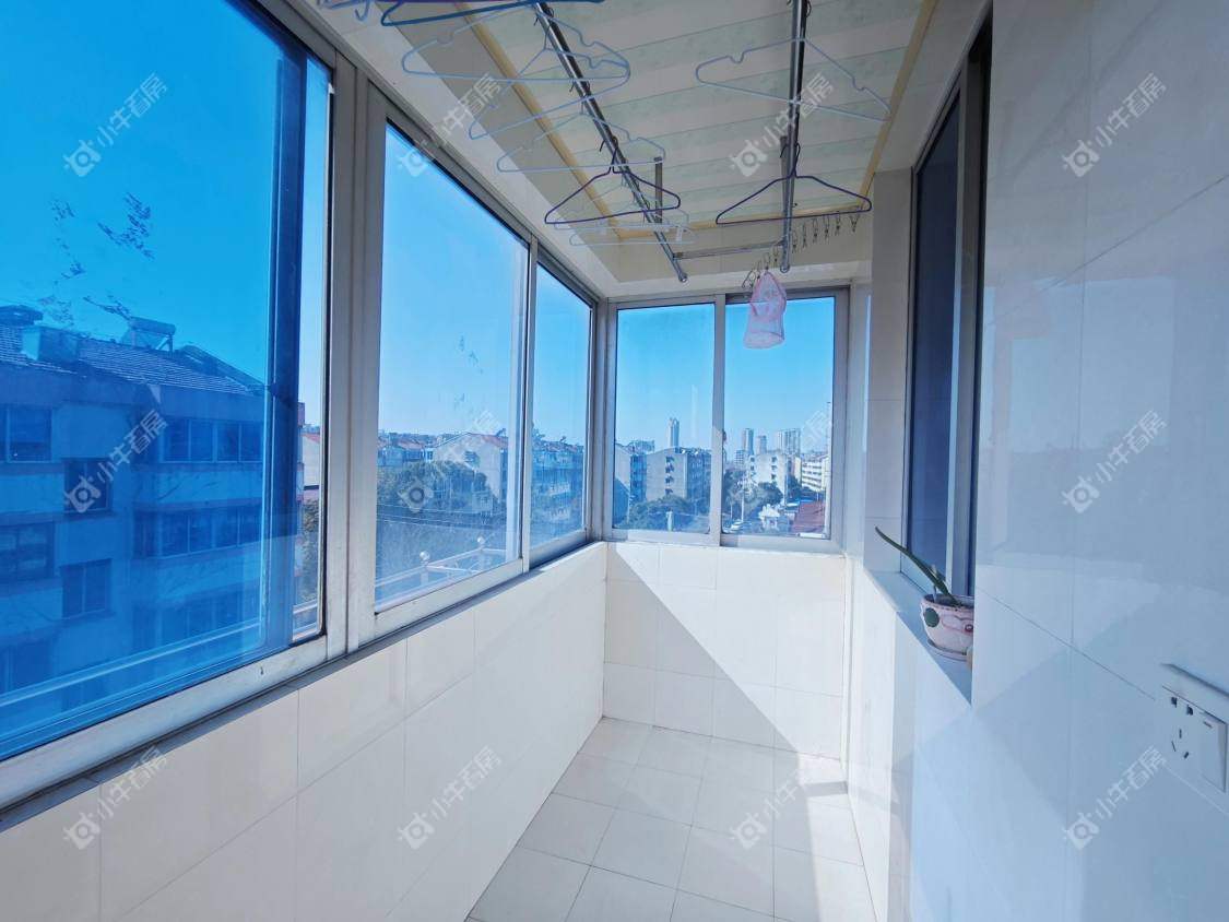 镇江华南新村在售二手房源室内图_小牛看房