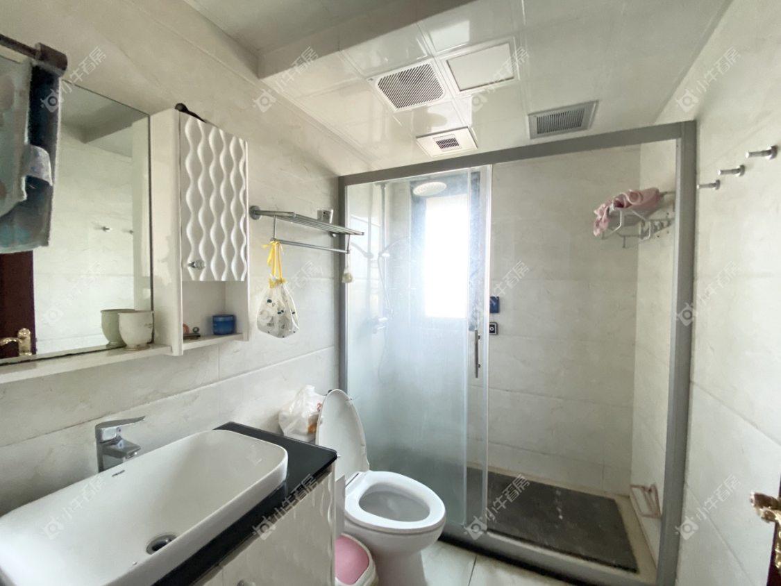 镇江恒大城在售二手房源室内图_小牛看房