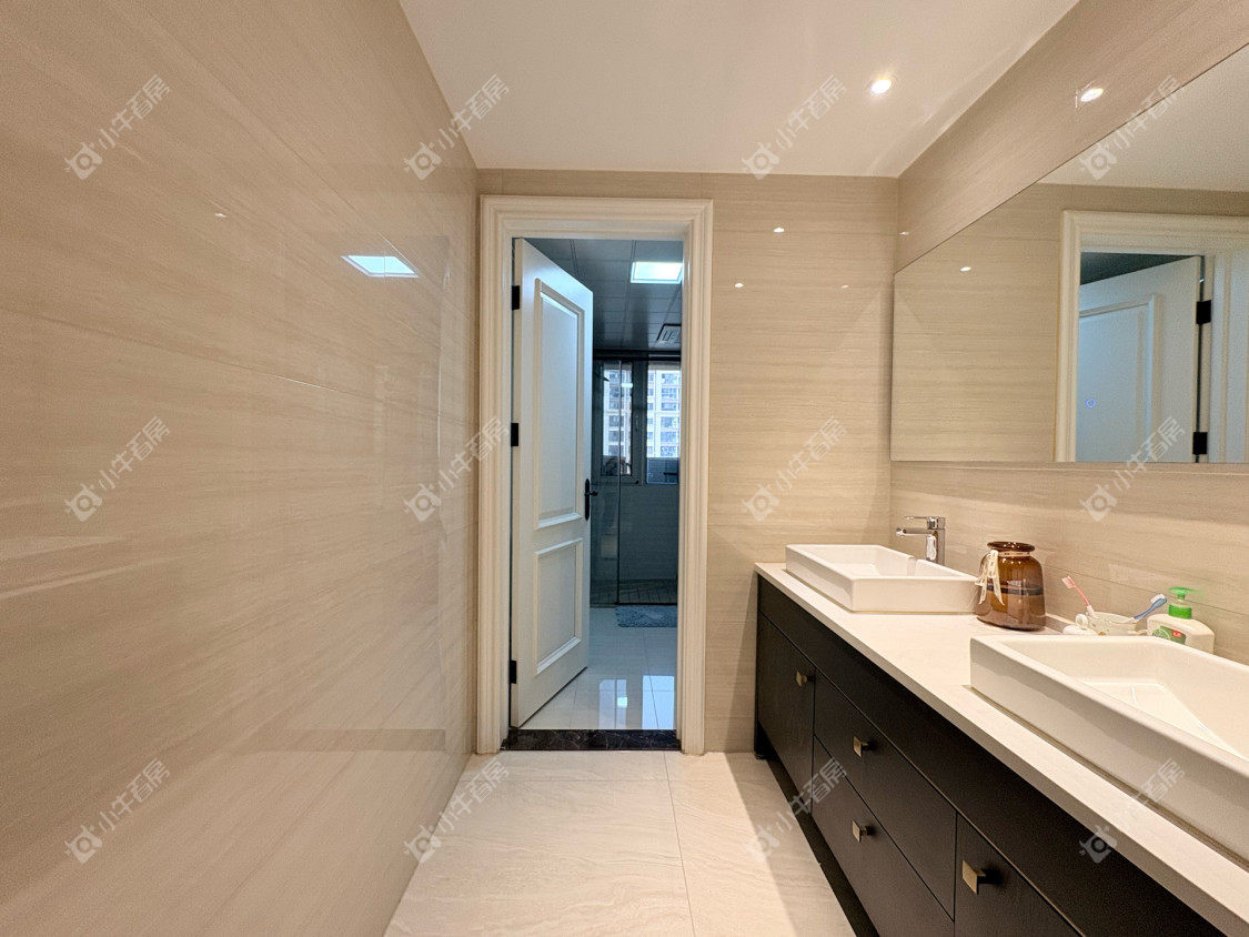 镇江大亚第一城在售二手房源室内图_小牛看房