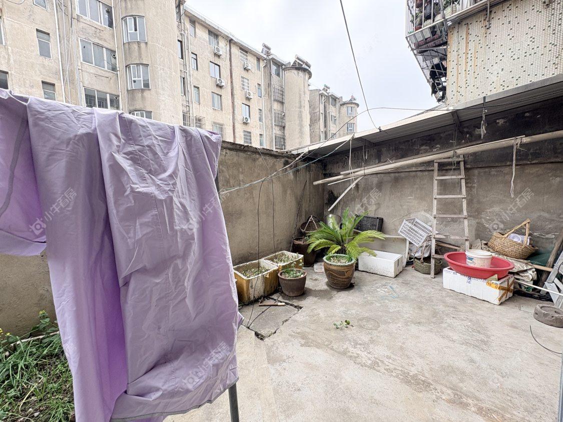 镇江龙凤新村在售二手房源室内图_小牛看房