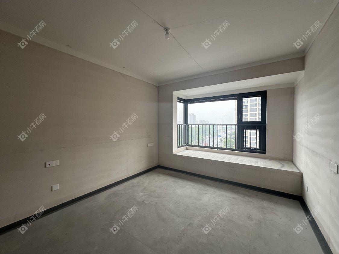 镇江中海臻如府在售二手房源室内图_小牛看房