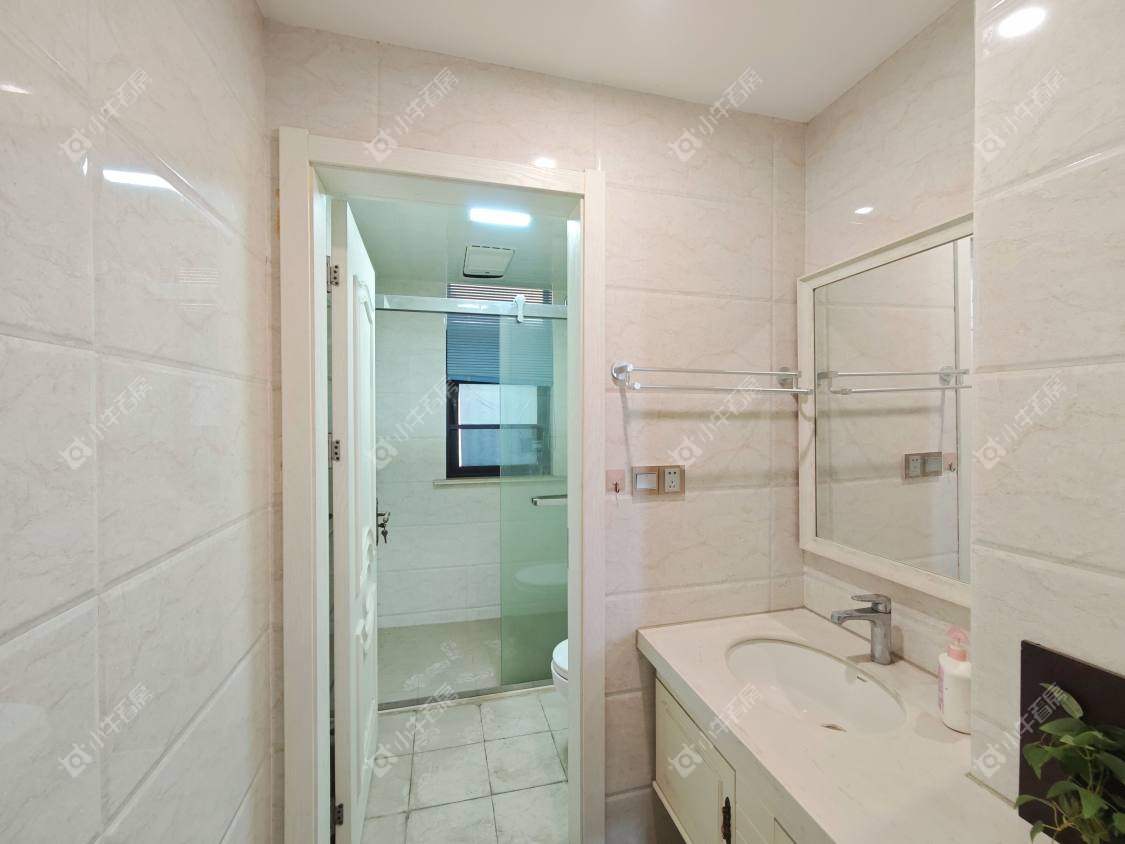 镇江丹凤国际在售二手房源室内图_小牛看房