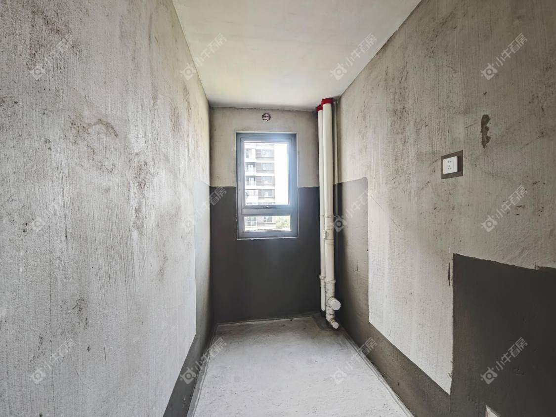 镇江金茂国际社区在售二手房源室内图_小牛看房