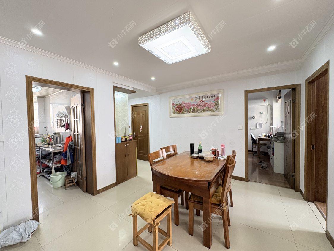 镇江世纪东升在售二手房源室内图_小牛看房