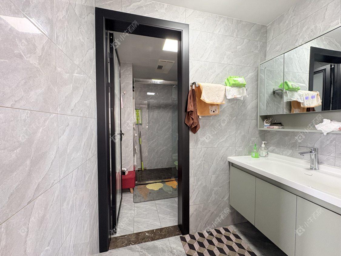 镇江昆仑华府在售二手房源室内图_小牛看房