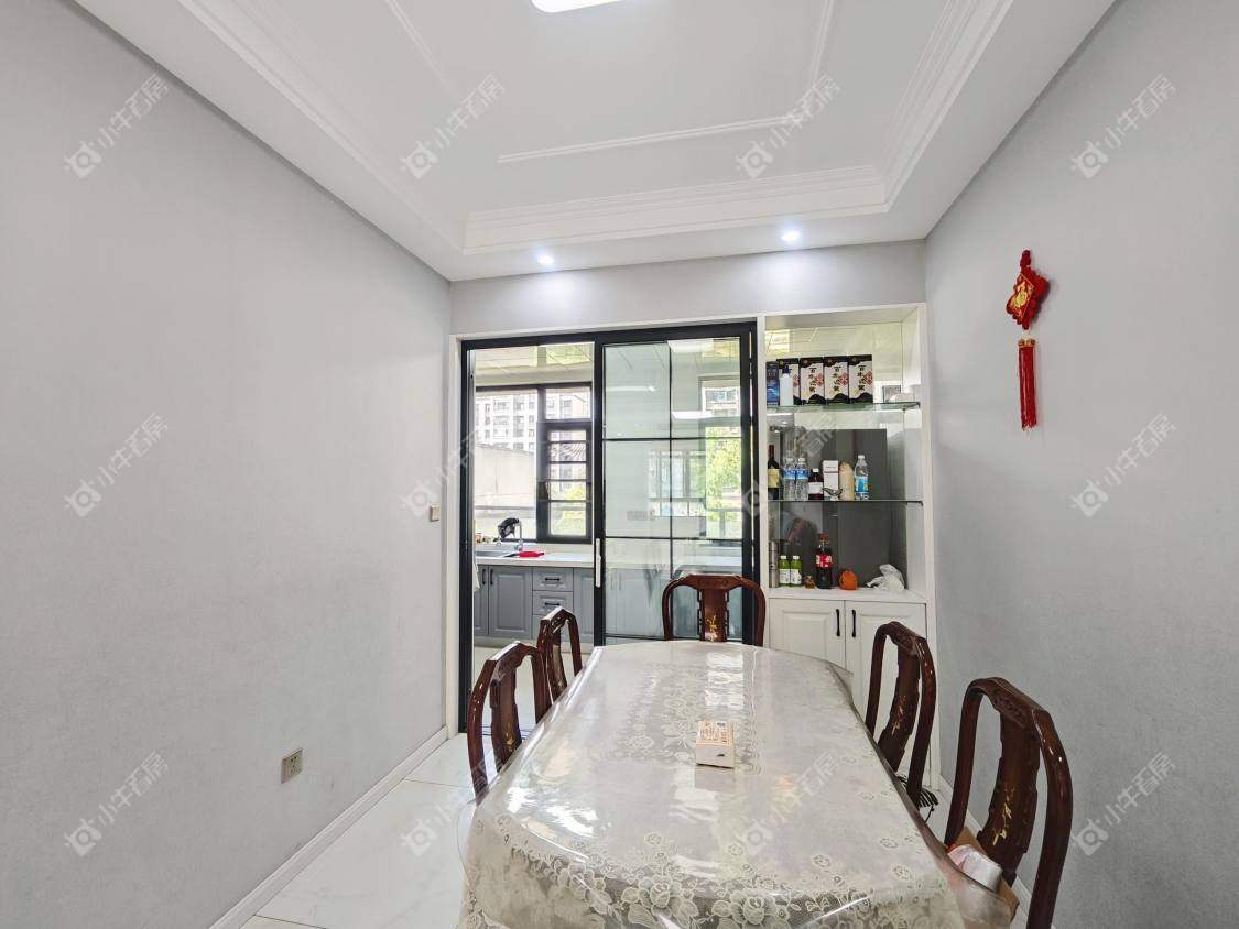 镇江滨河凤凰城在售二手房源室内图_小牛看房