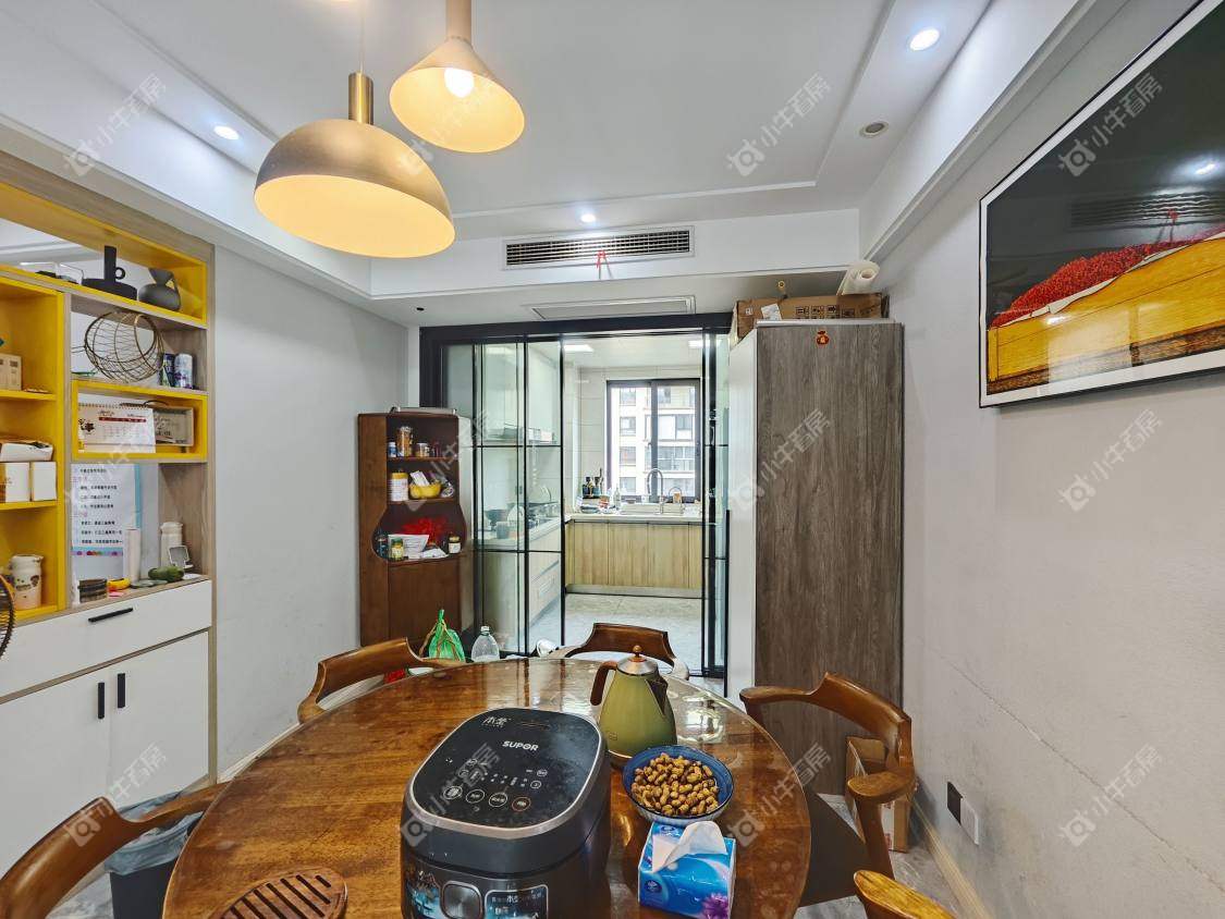 镇江天颐城在售二手房源室内图_小牛看房