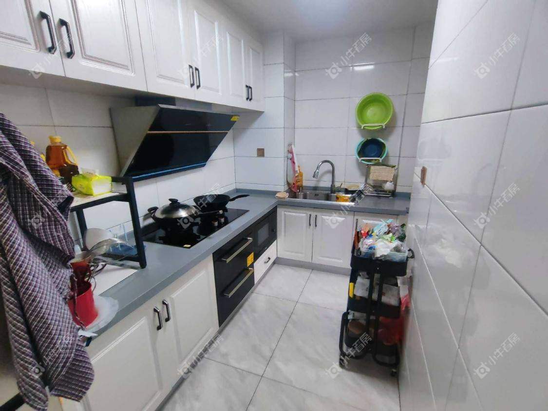 镇江滨河凤凰城在售二手房源室内图_小牛看房