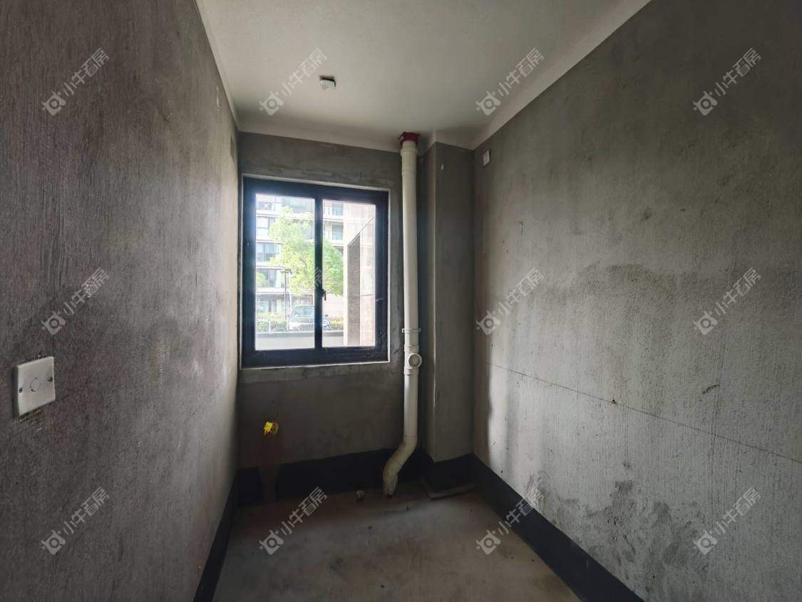 镇江珑蟠里在售二手房源室内图_小牛看房