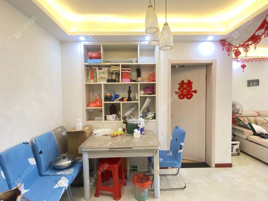 镇江众悦华城在售二手房源室内图_小牛看房