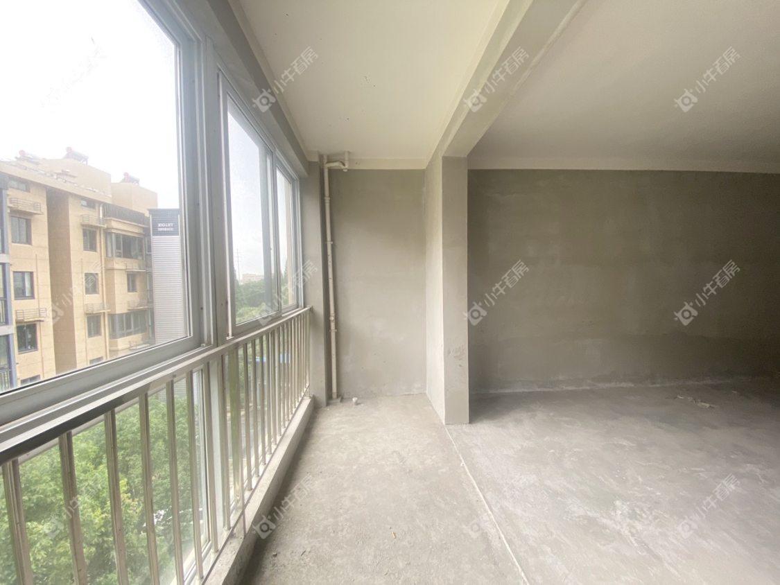 镇江和谐里在售二手房源室内图_小牛看房