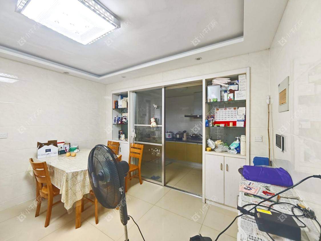 镇江欧洲城在售二手房源室内图_小牛看房