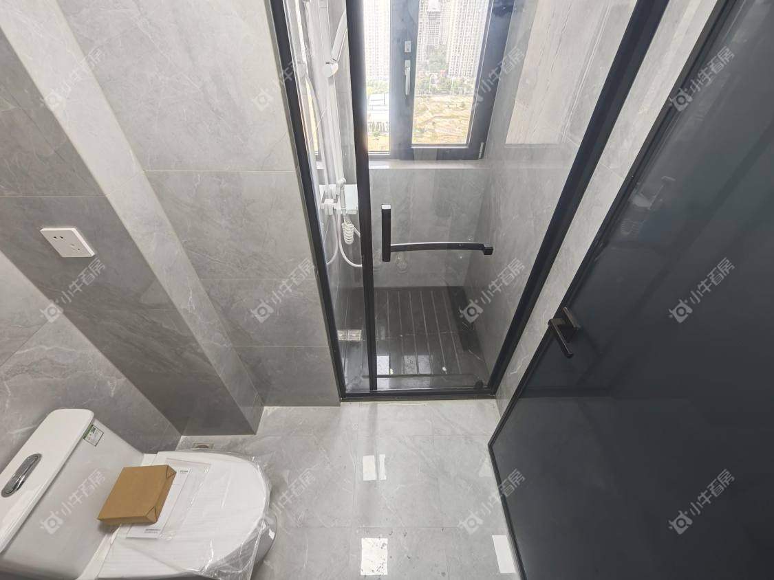 镇江美亚华悦在售二手房源室内图_小牛看房