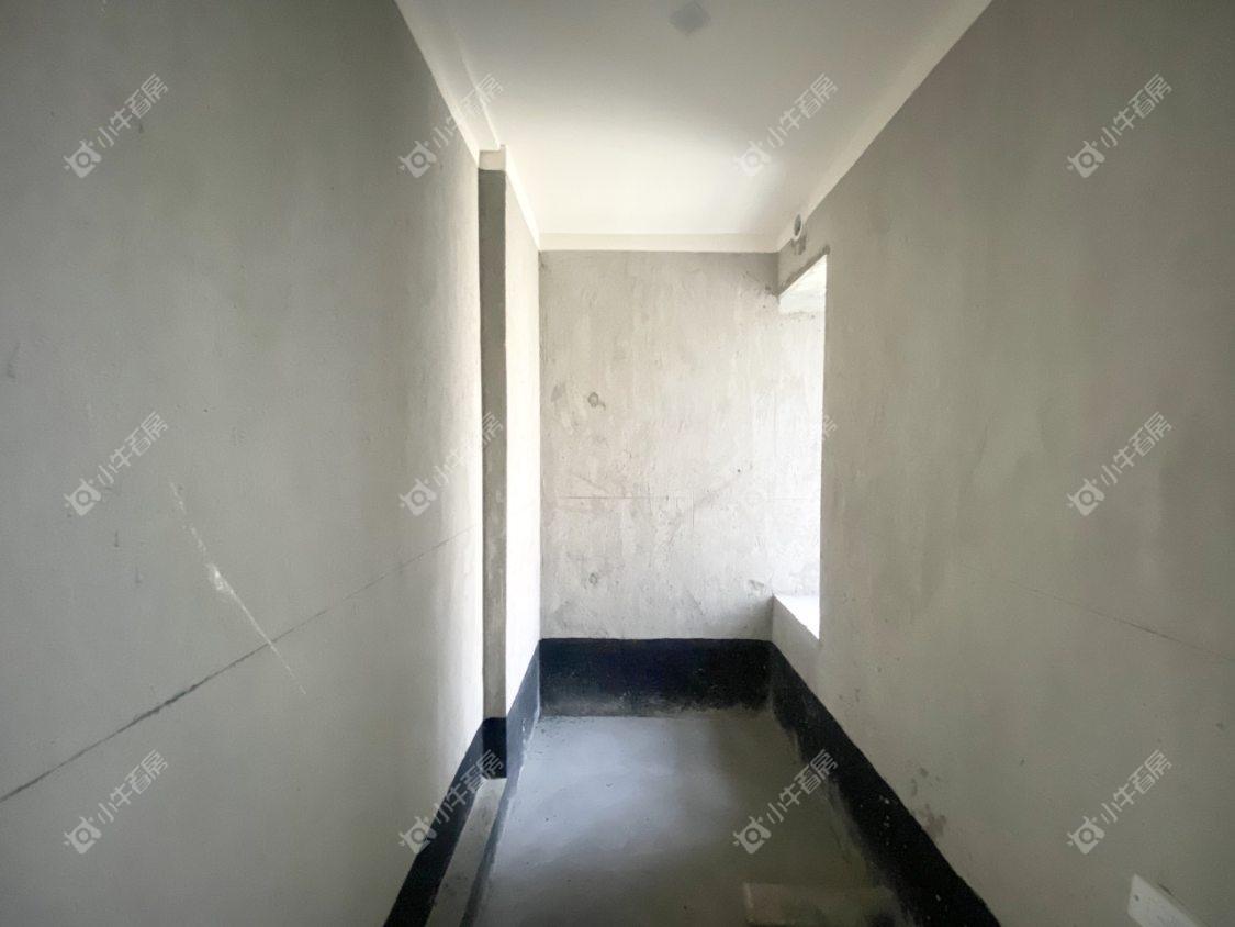 镇江碧桂园樾府在售二手房源室内图_小牛看房