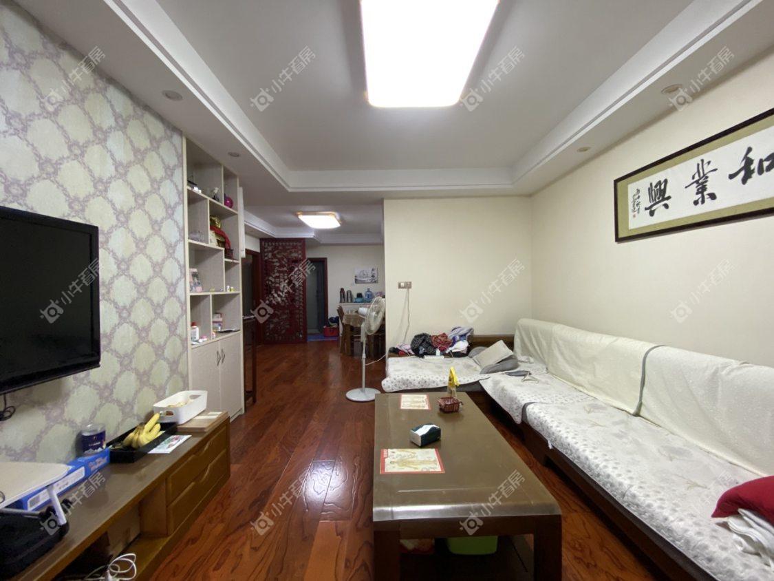 镇江南门花园在售二手房源室内图_小牛看房