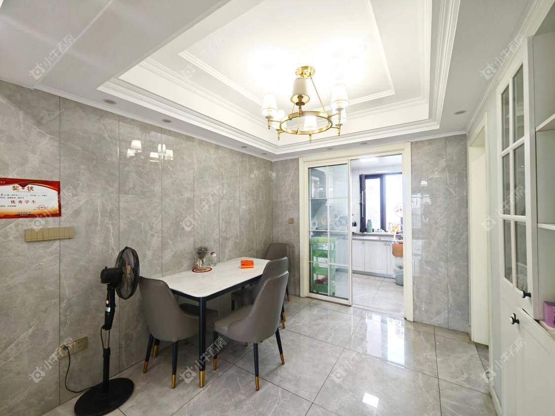 镇江滨河凤凰城在售二手房源室内图_小牛看房