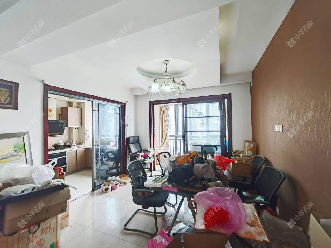 镇江凤凰国际在售二手房源室内图_小牛看房