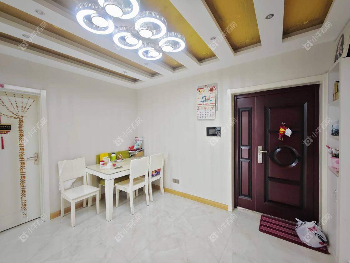 镇江美亚华悦在售二手房源室内图_小牛看房